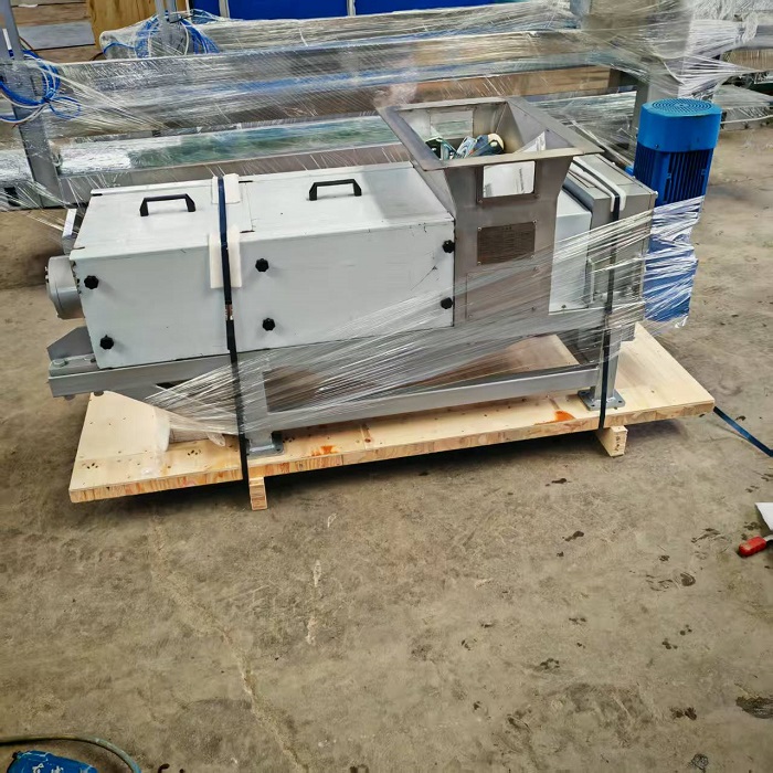 Screw Press Machine China.jpg